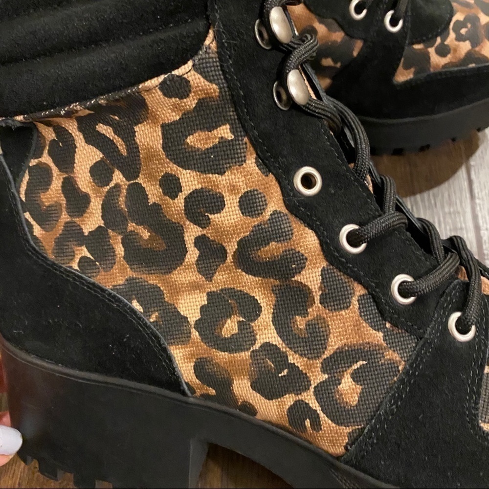 Steve Madden Platform Leopard Print Hiker Boot - Picture 9 of 12